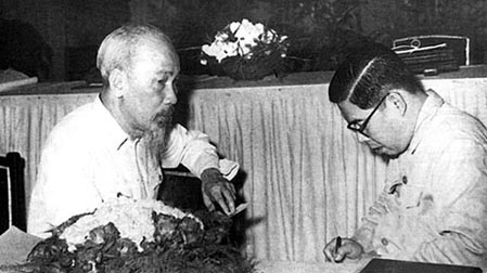 Học tập tư tưởng Hồ Chí Minh về khoa học và công nghệ